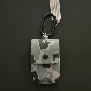 NEW Army Camouflage Pocketbac Holder - Carabiner Bath Body Works Boys Men